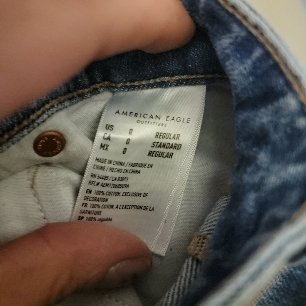American Eagle Outfitters Light Blue Denim Jeans - Picture 3 of 7